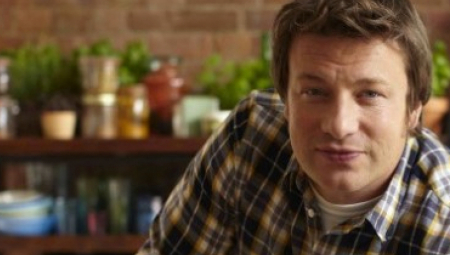 DŽEJMI OLIVER U BEOGRADU NA VODI Legendarni kuvar otvara restoran u srpskoj prestonici