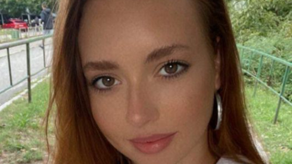 ANA (20) NESTALA U BEOGRADU Ima malu bebu, ako je vidite odmah pozovite policiju