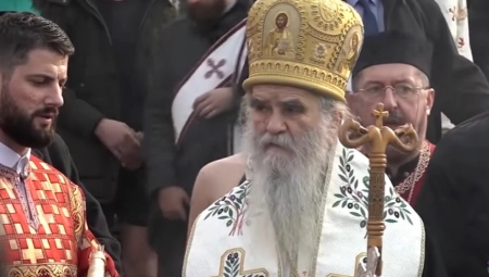 HAOS U CRNOGORSKOJ SKUPŠTINI ZBOG SPOMENIKA AMFILOHIJU: Ministri iz Bošnjačke stranke i albanskih partija napustili sednicu