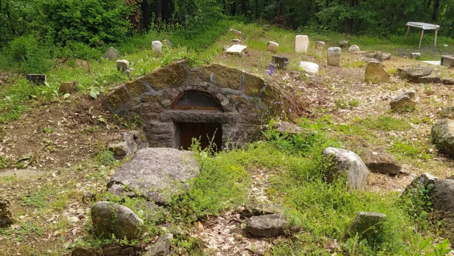 REKONSTRUISAN HRAM POD ZEMLJOM KOD BALJEVCA Biser vernog naroda - nevidljiva crkva vekovima krije tajne
