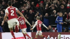 UZALUD "PLAVCIMA" I 2:0 Arsenal se vratio "iz mrtvih" i spasao se poraza u derbiju Londona