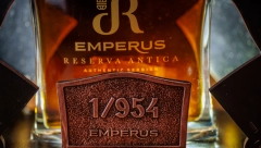 NEVEROVATNO Najskuplja srpska rakija na svetu prodata na aukciji za 15.000 evra!