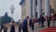URADILI SMO ISTORIJSKE STVARI - ZAHVALJUJUĆI SLOZI NAŠEG NAROD!  Evo kako je izgledala radna nedelja predsednika Vučića (VIDEO)
