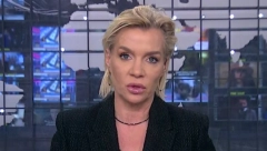 SKINUO SE MUŽ VODITELJKE DNEVNIKA Osvanula njegova provokativna fotka, pomutio um ženskom polu!