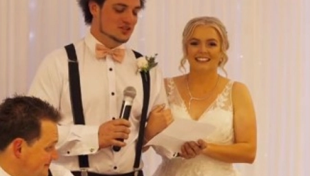 HTEO DA PROPADNE U ZEMLJU Mučeni tast prekrio uši rukama zbog zetovog govora na svadbi