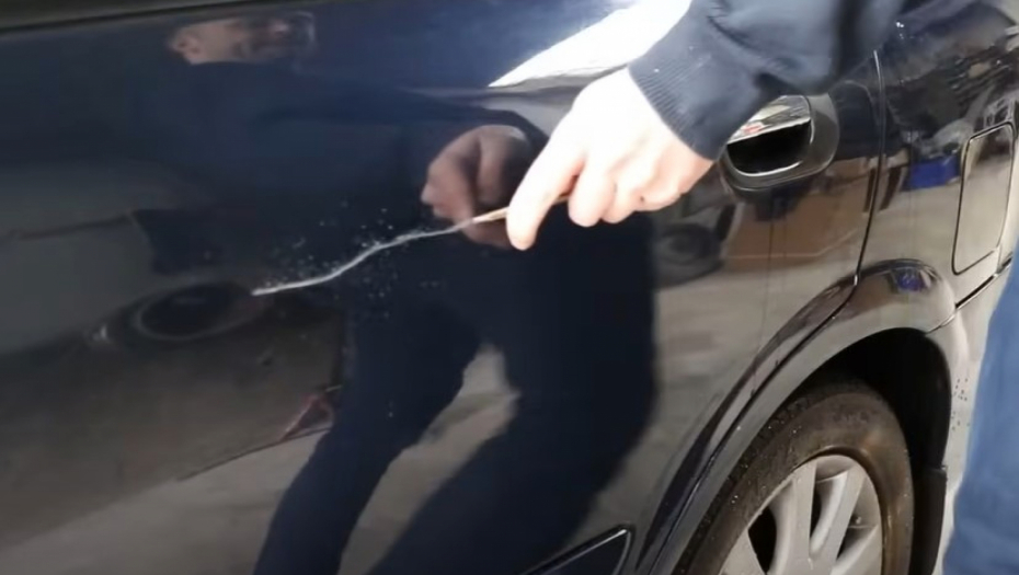 HRVATSKA GLUMICA IZGREBALA POGREŠNO VOZILO: Ovako se branila na sudu