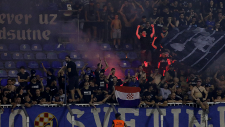 NOVE INFORMACIJE U SLUČAJU UBIJENOG NAVIJAČA AEK-A Još 16 pristalica "Bed Blu Bojsa" pušteno je iz grčkog zatvora