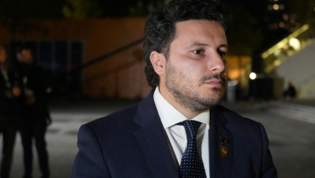 ABAZOVIĆ: Ne isključujem da će Milo i Spajić napustiti Crnu Goru, jednome su pare već na sigurnom, a drugi se za pare grčevito bori!