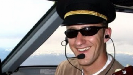 OVO JE PILOT KOJI JE POKUŠAO DA UBIJE 83 PUTNIKA Tokom leta je probao da ugasi motore na avionu