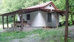 ZA 400 EVRA KUPIO PARČE RAJA Frižider nema, a ovako hladi pivo