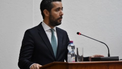 MINISTAR TOMISLAV MOMIROVIĆ PORUČIO: Srbija i Crna Gora da rade na daljem unapređenju ekonomske saradnje