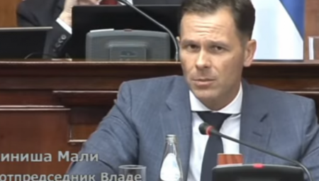 SINIŠA MALI ODGOVORIO OPOZICIONIM POSLANICIMA "Dobijam prazne argumente, dajte konkretne cifre"