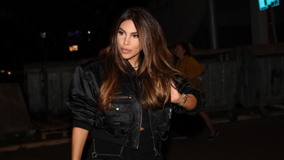 UDALA SE SA 19, A ON 9 GODINA BIO U ZATVORU Naša pevačica prošla kroz pakao: "Nisam dobila ni jednu alimentaciju u životu"