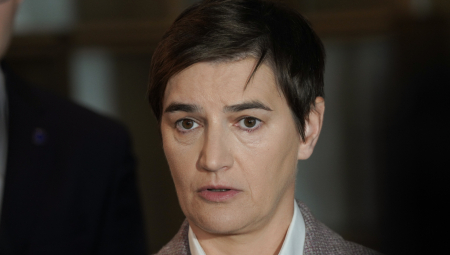 "SAMO VI NASTAVITE SA LAŽIMA" Brnabić ogolila Šolakove medije
