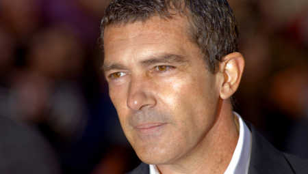 LATINO ZAVODNIK NEPREPOZNATLJIV Antonio Banderas iznenadio novim imidžom, kako se vama dopada?