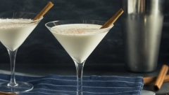 LIKER OD JAJA Uzivajte u ovom alkoholnom napitku koji će vas pripremiti za hladnije dane