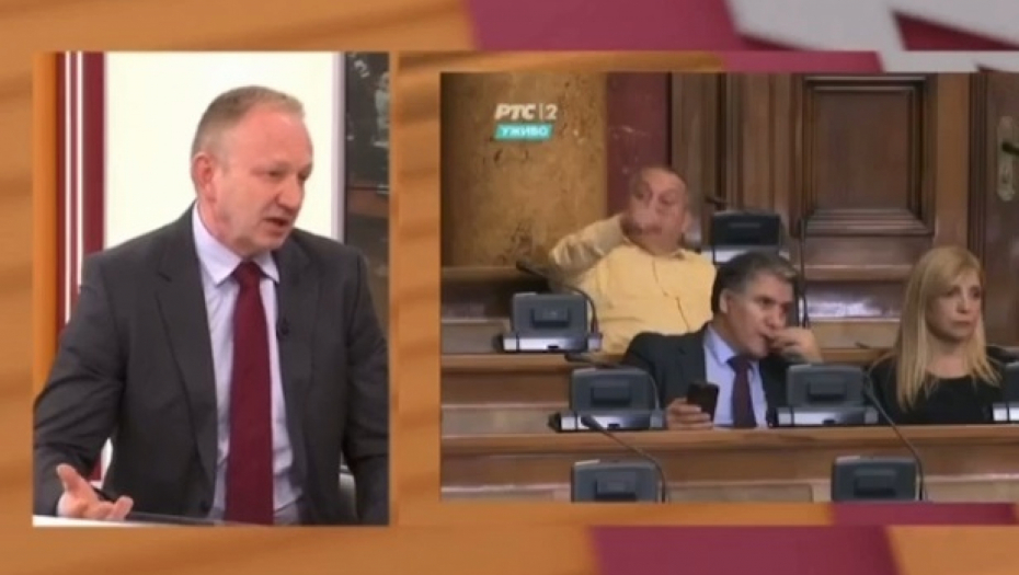 JA TI NISAM ĆUTA, BORKO NI MARINIKA Bulatović: Ni ove laži koje iznosi o meni ne mogu da sakriju političku bespomoćnost Đilasa (VIDEO)