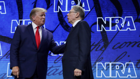 KONTROLA ORUŽJA U AMERICI Šta je NRA, koliko je moćna i zašto ih podržava Donald Tramp?