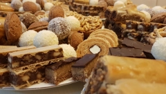 KILOGRAM OVIH KOLAČA U BG SKORO 15.000 RSD! Cena razbesnela prolaznike (FOTO)