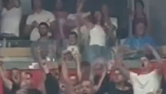 STEFAN ĐOKOVIĆ SLAVI POBEDU PARTIZANA Neverovatan snimak iz Arene, a evo kako je Novak reagovao (VIDEO)