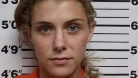 UČITELJICA MAMILA UČENIKA Poslala mu eksplicitan snimak, pa tražila da dođe dok joj muž nije kod kuće