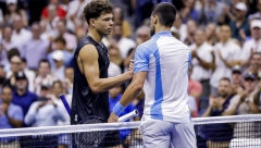 SVE ĆU VAS UNIŠTITI Teniser koji je Novaku "spustio slušalicu" zapretio svima