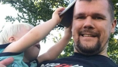MIŠA SE RODIO SA DAUNOVIM SINDROMOM majka je htela da ga ostavi u sirotištu, a onda je otac uradio nešto što niko nije očekivao