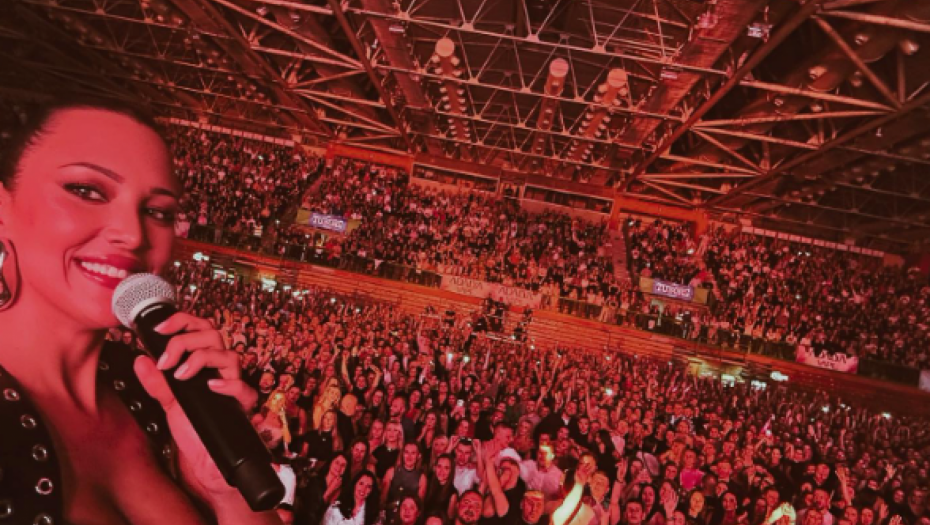 PRIJOVIĆKIN SIN DOBIO POJAČANJE Mali Aleksandar izašao na binu, pa nasmejao celu halu svojom izjavom!