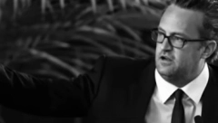 MISLIM DA SE VRATIO NARKOTICIMA, UVEK IH JE KORISTIO U VODI: Bivša devojka Metjua Perija otkrila nove detalje smrti glumca