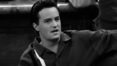 PREMINUO ČENDLER IZ "PRIJATELJA"! Policija pronašla telo, sumnja se da je ovo uzrok smrti