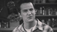 OTKRIVENI DETALJI TRAGIČNE SMRTI ZVEZDE "PRIJATELJA" Metju Peri se udavio u svojoj kući, a godinama je bio zavisnik!