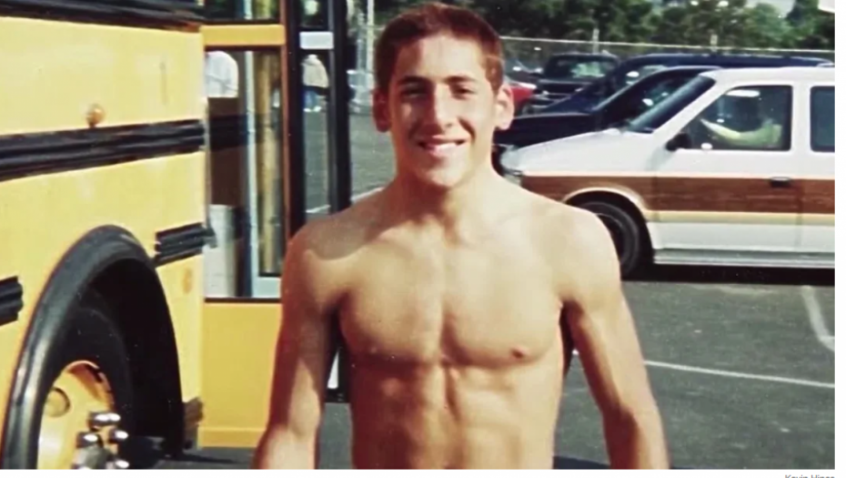 OVAJ MOMAK JE SKOČIO SA 67 METARA VISINE I PREŽIVEO Krenuo je da tone, a onda mu je ovo biće spasilo život