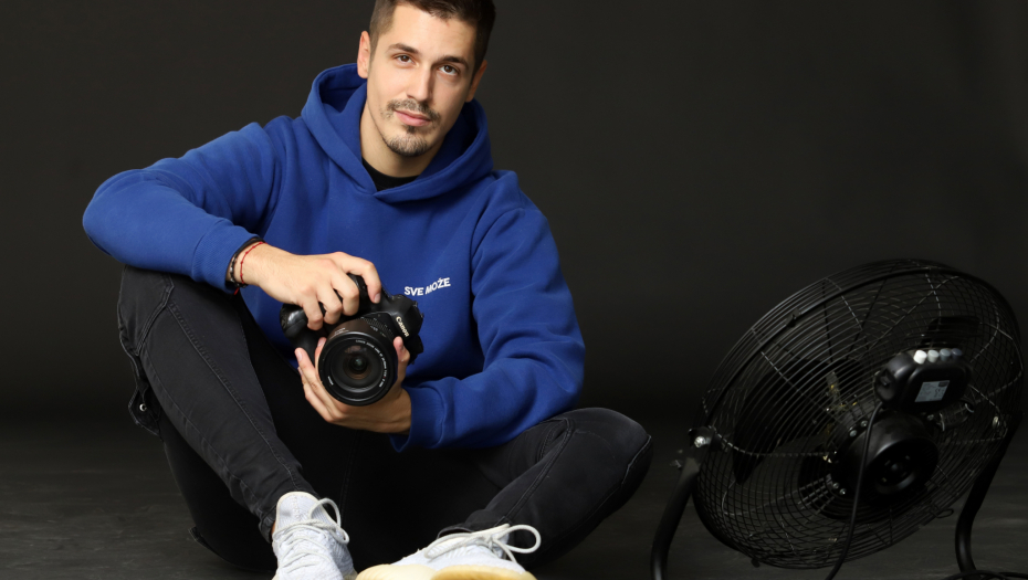 DO SAVRŠENE FOTKE U PAR KORAKA Dušan Petrović nam je otkrio kako napraviti najbolji selfi