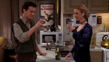 OGLASILA SE FIBI IZ "PRIJATELJA" Glumica otkrila nove detalje o smrti Metjua Perija: Nije realno da ga je to ubilo