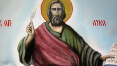 PAZITE KO VAM PRVI ULAZI U KUĆU Sutra slavimo Svetog Luku, postoji važno verovanje za ovaj dan