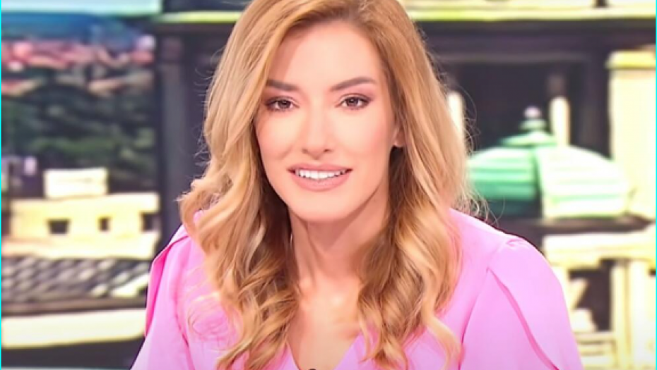 VODITELJKA JUTARNJEG RASPAMETILA JAVNOST! Jovana u mini suknjici prekrstila noge, ovakvu je do sada niste videli