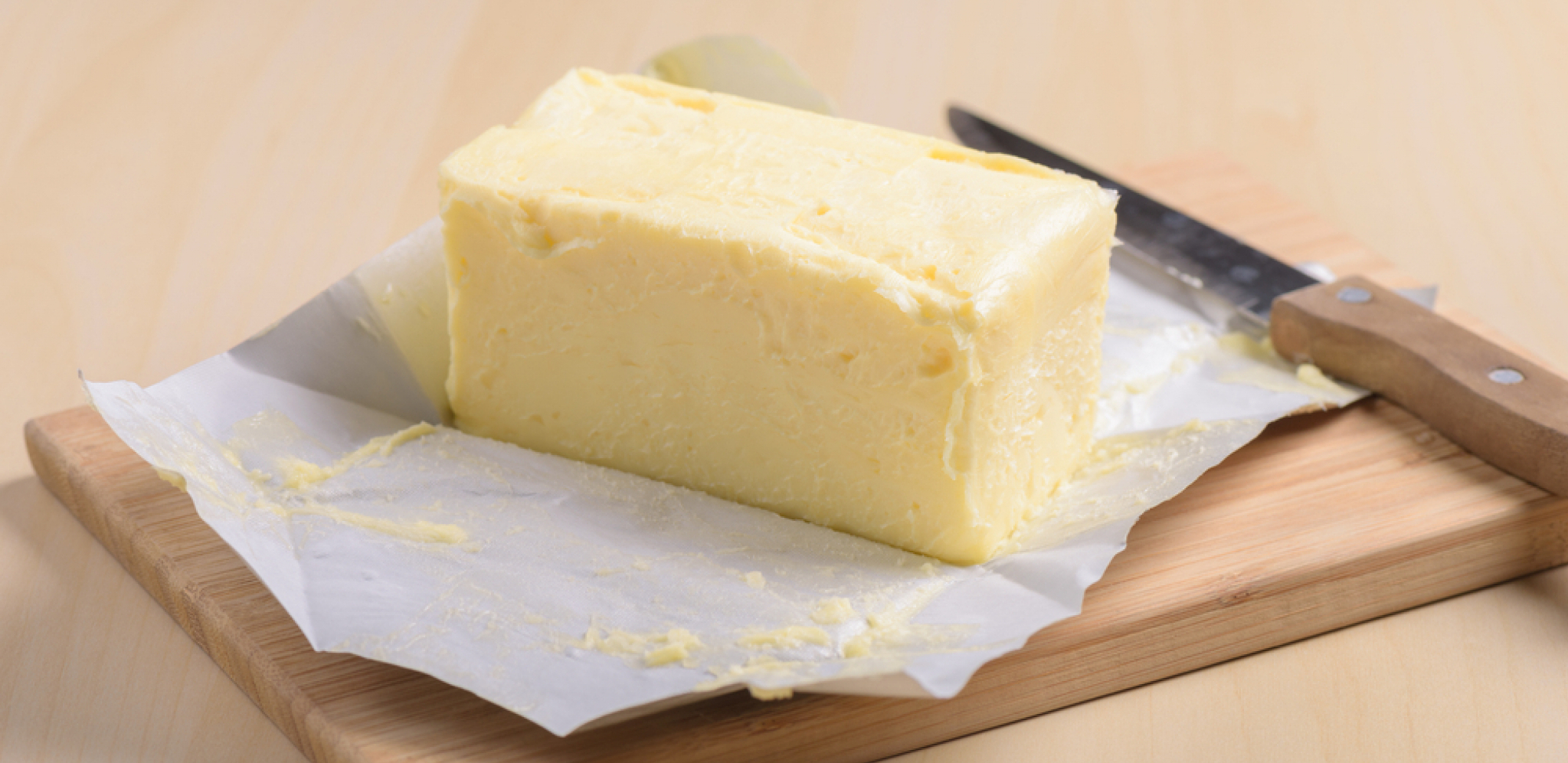 ZA OVE TRIKOVE SIGURNO NISTE ČULI Ne bacajte omote od putera i margarina kada ih potrošite, evo kako ih možete iskoristiti