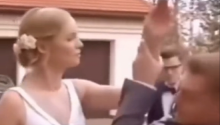 ZBOG OVOGA JE ŽELELA DA POBEGNE SA VENČANJA Mlada pobesnela zbog postupka svog partnera, pred svima krenula da ga udari (VIDEO)