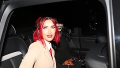 SVET JE U NEVERICI ŠTA JE UPRAVO POKAZALA PRED SINOM Svi su se zgranuli zbog jednog "detalja"