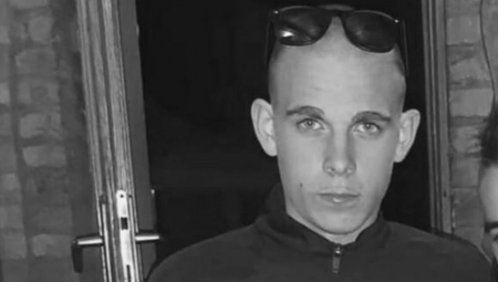 PIJAN JOJ USMRTIO SINA (24), PA JOJ POSLAO PISMO DA SE IZVINI Majka ogorčena, tvrdi da je to uradio na nagovor advokata