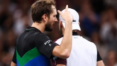 NOVI ŠOK U PARIZU Sumrak favorita se nastavlja, ispao i Medvedev od Dimitrova