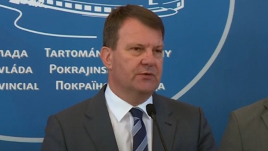 Mirović dodelio ugovore vredne 450 miliona dinara privrednim društvima za nabavku nove opreme