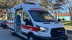 OPŠTA BOLNICA U ŠAPCU DOBILA NOVO SANITETSKO VOZILO Vozilo će olakšati transport pacijenata iz celog Mačvanskog okruga (FOTO)