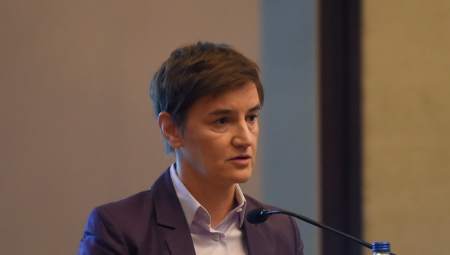 NOVA ŠOK FOTKA ĐILASOVCA! Brnabić: Obradović priča o "ambisu", a smeje se kad vidi Putina