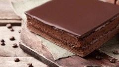 MEDENO SRCE KOLAČ KOJI DOMAĆICE OBOŽAVAJU Pravi se sa džemom i čokoladom, da se rastopite od slatkoće