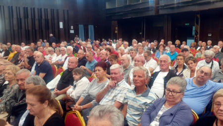 Da li povišica čeka i nove penzionere? Evo kako se penzije obračunavaju onima koji zahtev podnose do kraja godine