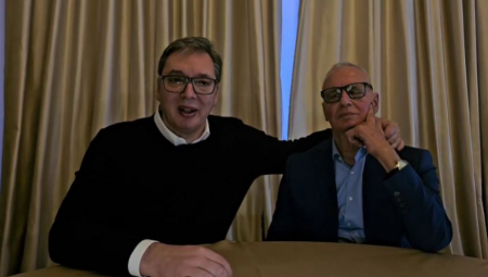 KLJUČNA PORUKA PREDSEDNIKA VUČIĆA Zagrlio oca, a onda se direktno obratio onima koji hoće da unište Srbiju (VIDEO)