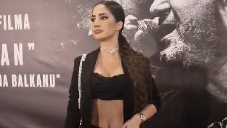 ANĐELA ĐURIČIĆ ZABRINULA PRATIOCE U novoj objavi pominje pištolj i metak, niko i ne sluti šta joj se dešava