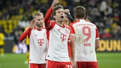 BAJERN PONIZIO DORTMUND Het-trik Kejna u velikom derbiju
