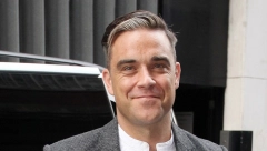 "STARE SAM UNIŠTIO POTPUNO" Robi Vilijams pohvalio se novom promenom na sebi, a onda se umešala i žena i nastao je haos!